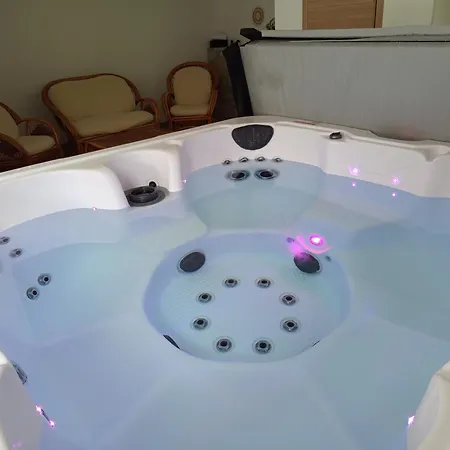 Vakantiehuis 3 Etoiles Le Charme Des Cerisiers 8 Pers *