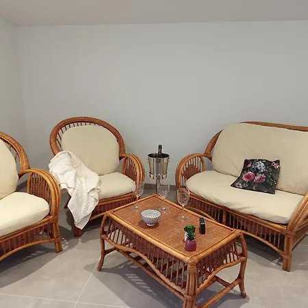 Le Charme Des Cerisiers-gite Privatif Ferienhaus Bouvigny-Boyeffles